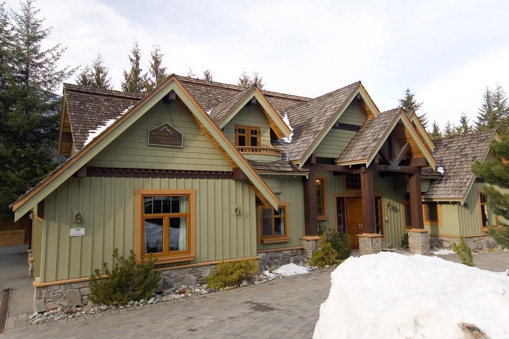 Alpine Whistler Retreat By Outpost Whistler Exterior photo